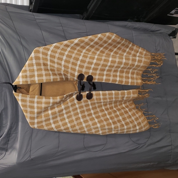 Oeillet sensible elegance M 2 button shawl - Picture 1 of 4